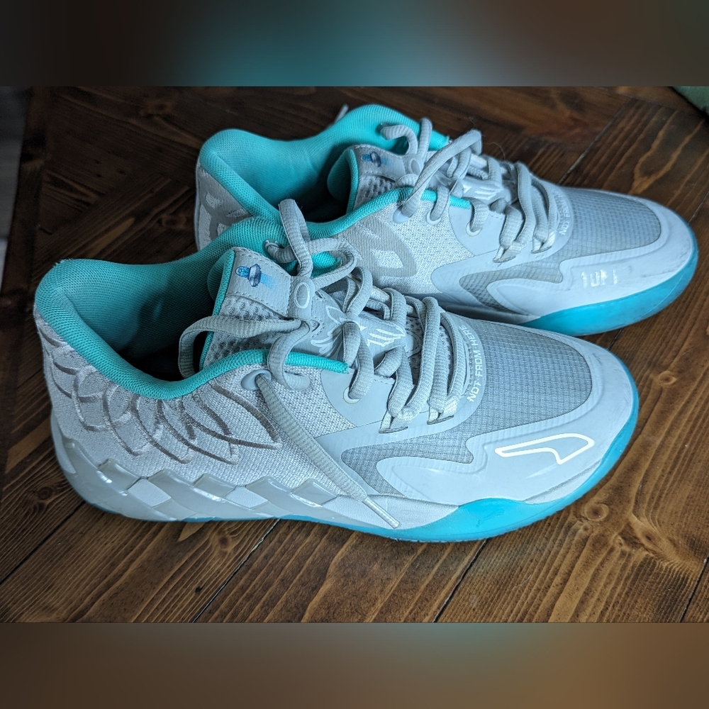 Puma LaMelo UFO  basketball sneakers
